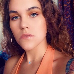 Meet your Posher, Madi